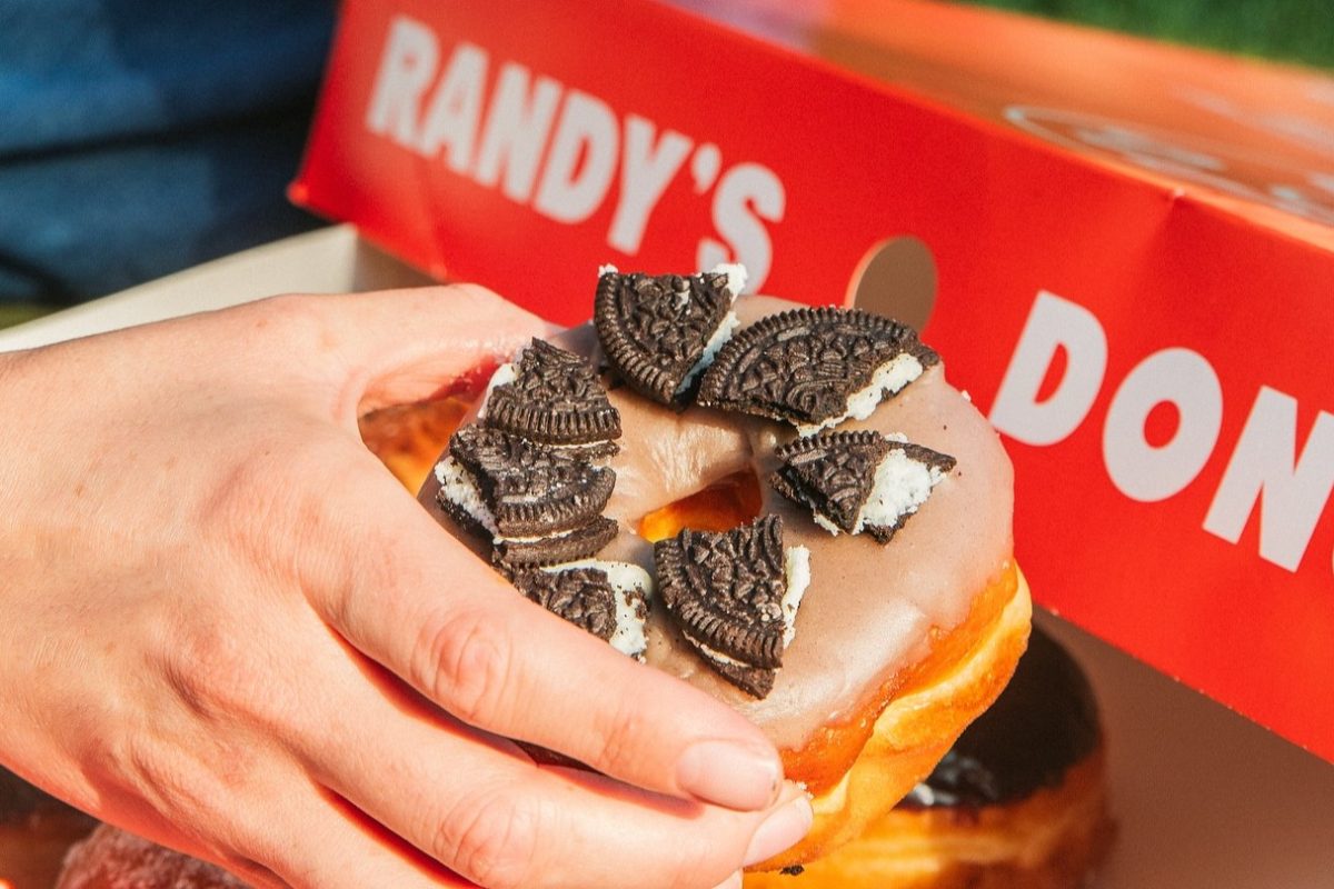 The Competitive Landscape of Donut Franchises Why Randy’s Donuts Stands Out
